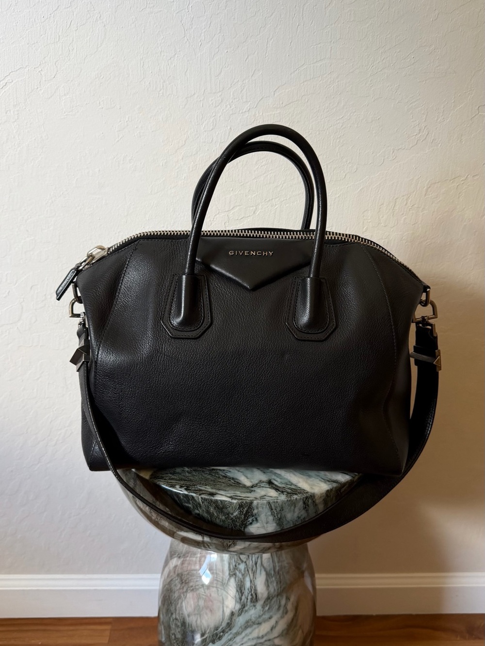 Givenchy Black Leather Antigona Soft Satchel with Shoulder Strap